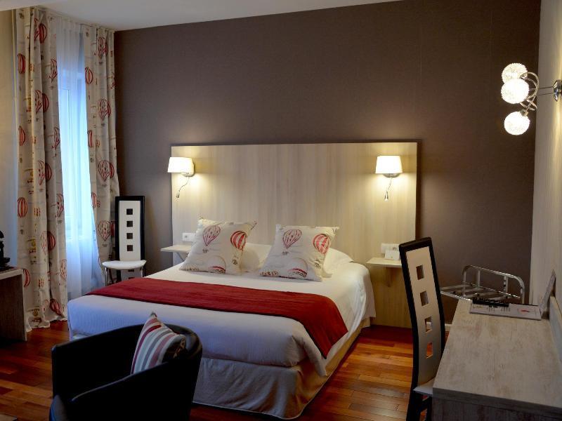 Logis Hotel Du Centre - Halte Ideale En Cyclotourisme Avec Garage A Velos Clos Molsheim Luaran gambar