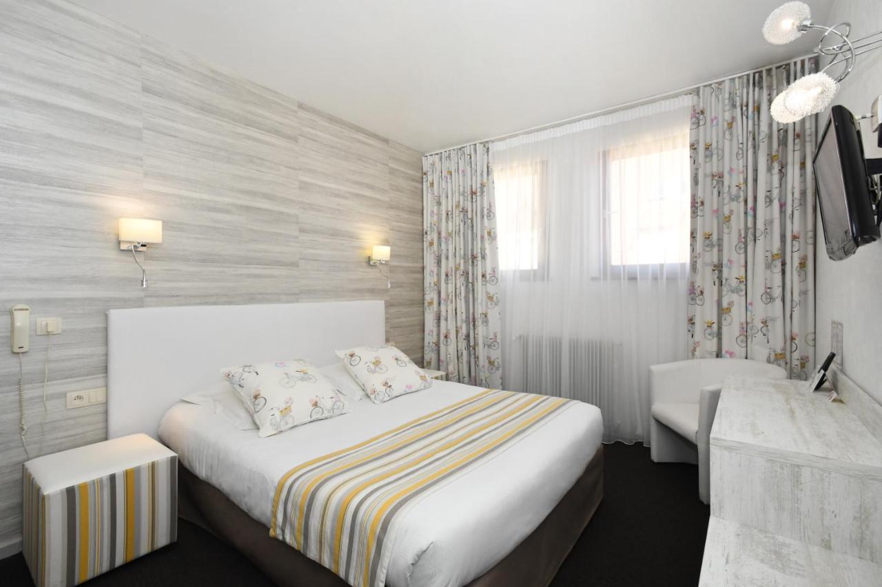 Logis Hotel Du Centre - Halte Ideale En Cyclotourisme Avec Garage A Velos Clos Molsheim Luaran gambar